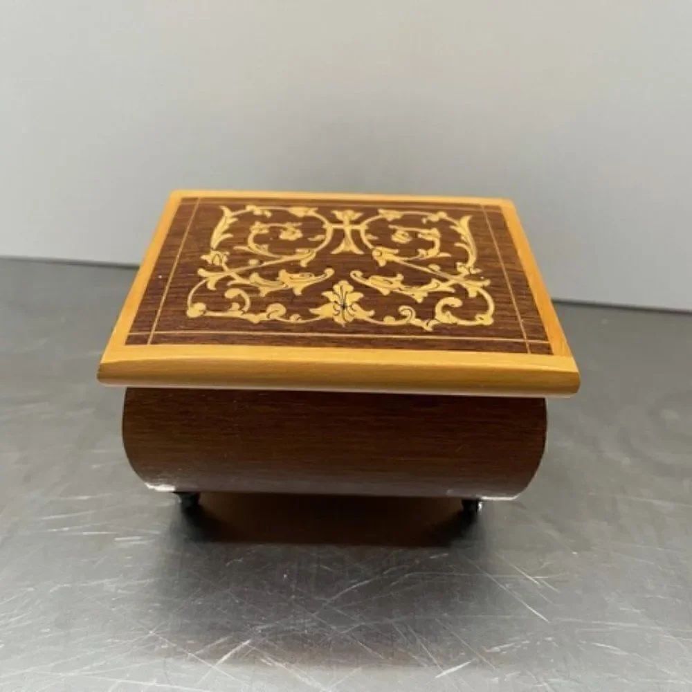 Wooden lacquered Trinket Jewelry Box Footed 4" x 3